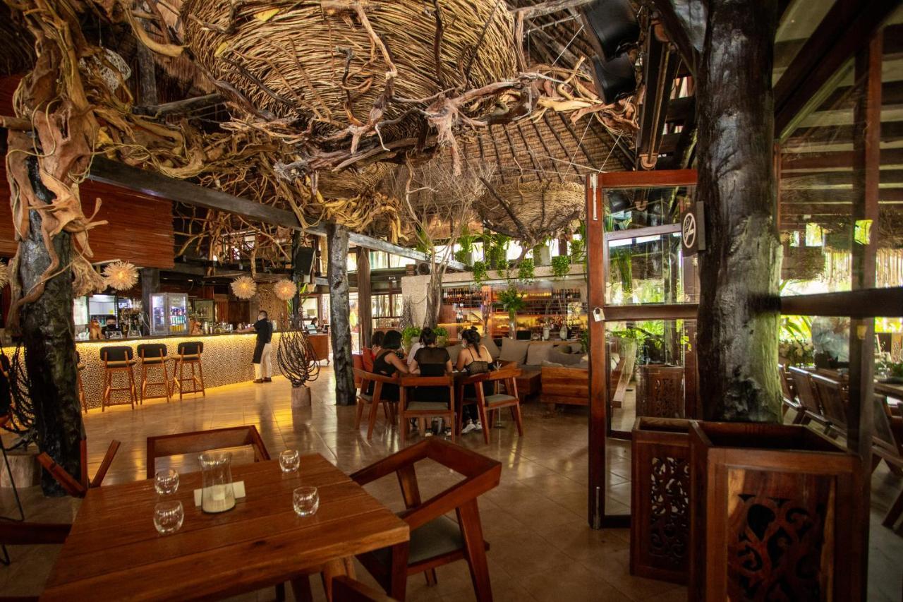 Hotel Cabanas Los Lirios Tulum Esterno foto