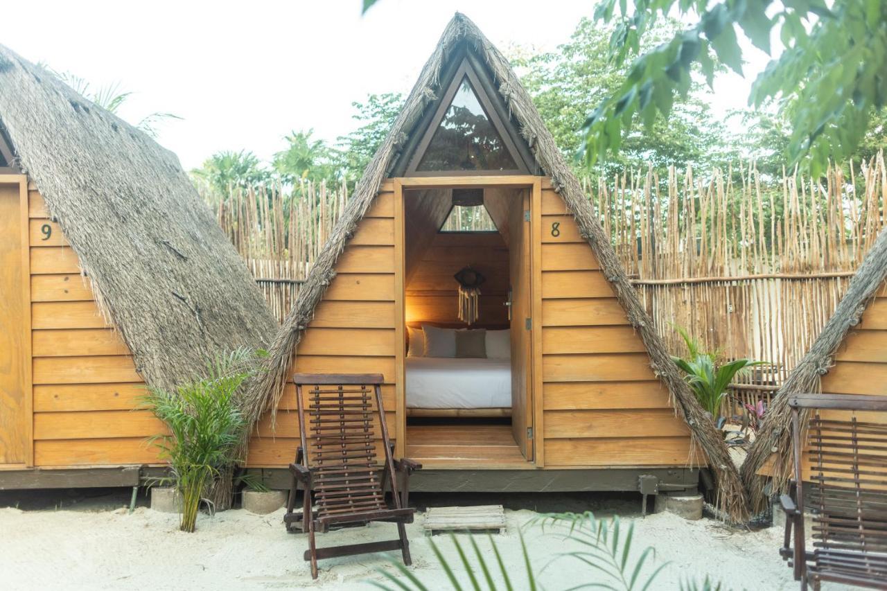 Hotel Cabanas Los Lirios Tulum Esterno foto