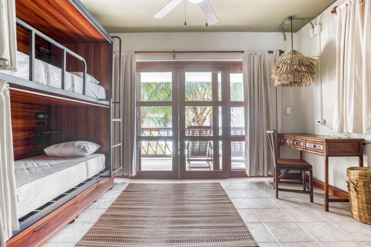 Hotel Cabanas Los Lirios Tulum Esterno foto